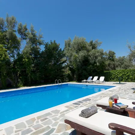 Mousses - Castor Con Piscina Privata *